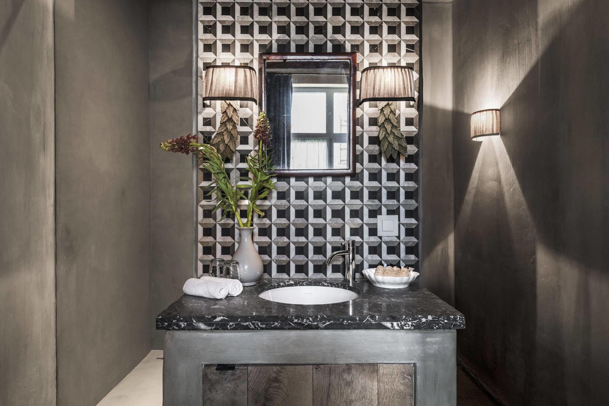 Hign-end Getaway In Heart Of Medieval - Katelijne Apartment Bruges